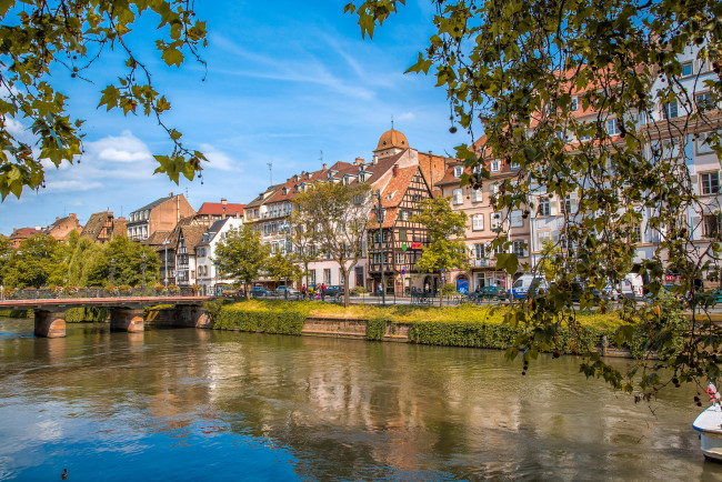 Обои картинки фото strasbourg, города, страсбург , франция, дома, набережная, мост, река