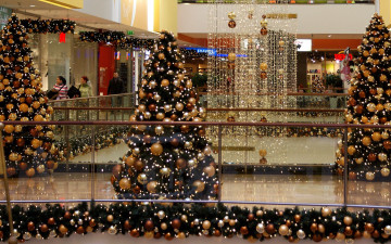 Картинка праздничные Ёлки торговый центр гирлянды