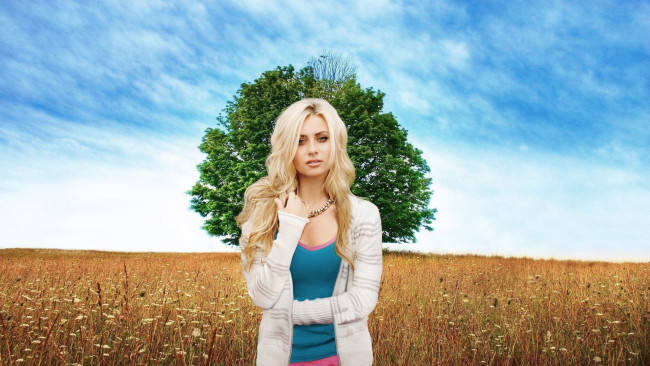 Обои картинки фото девушки, - блондинки,  светловолосые, поле, блондинка, дерево
