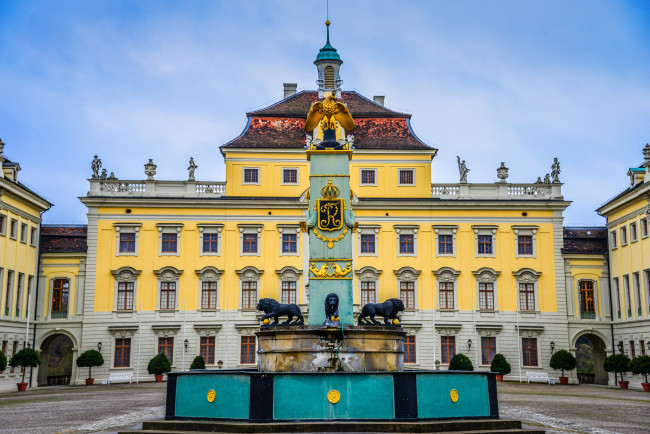 Обои картинки фото дворец людвигсбург , германия, города, - дворцы,  замки,  крепости, дворец