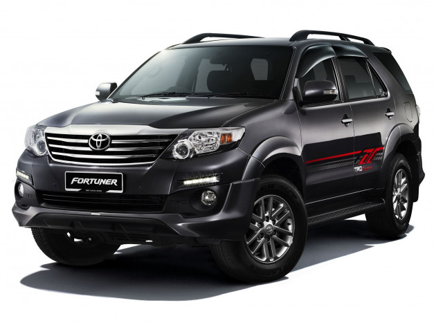 Обои картинки фото автомобили, toyota, 2015г, sportivo, fortuner, trd