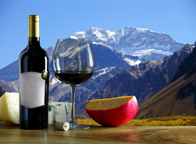 Обои картинки фото еда, напитки,  вино, вино, красное, пробка, сыр, бокал, горы, бутылка