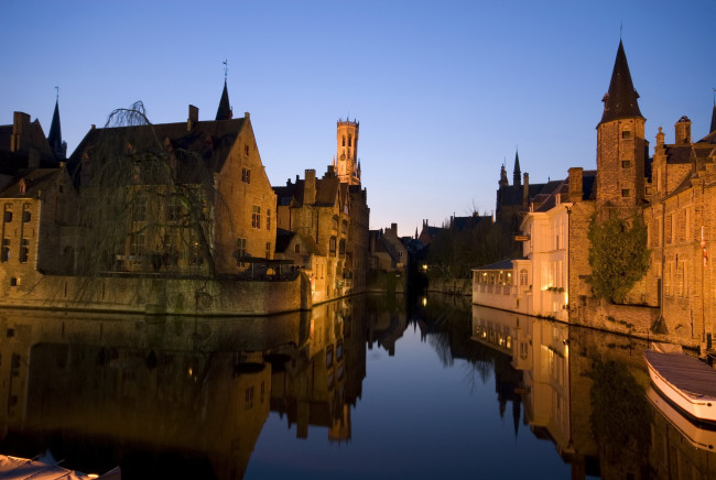 Обои картинки фото bruge, бельгия, города, брюгге, замок, канал, мосты, дома