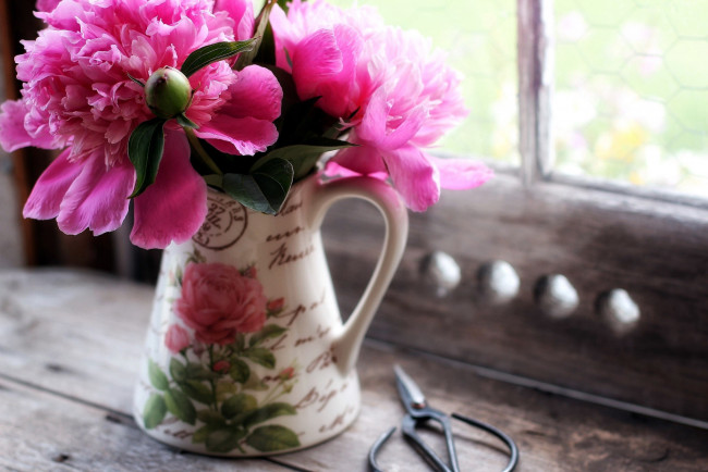 Обои картинки фото цветы, пионы, кувшин, розовые, букет