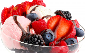 Картинка еда мороженое десерты малина голубика ягоды клубника ежевика