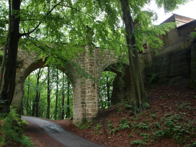 Обои картинки фото вход, на, мост, валленштейна, разное, элементы, архитектуры, Чехия