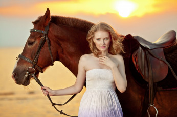 Картинка девушки -unsort+ блондинки девушка закат море лето лошадь