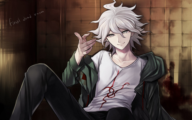 Обои картинки фото аниме, danganronpa, мальчик, рука, komaeda nagito, стена, кровь, кофта, футболка, волосы