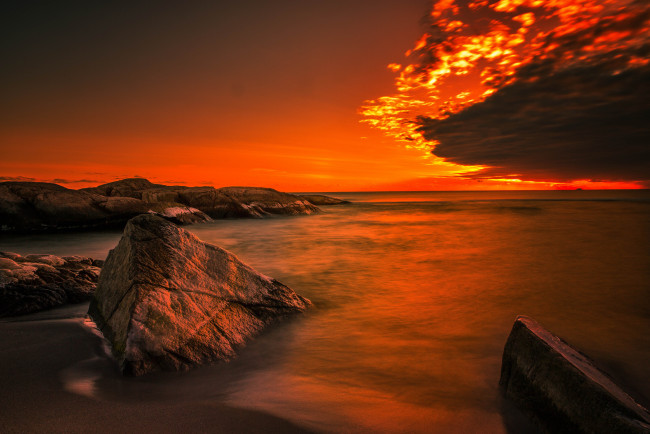 Обои картинки фото природа, восходы, закаты, камни, бухта, океан, заря, тучи