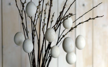 Картинка праздничные пасха яйца ветки дерево