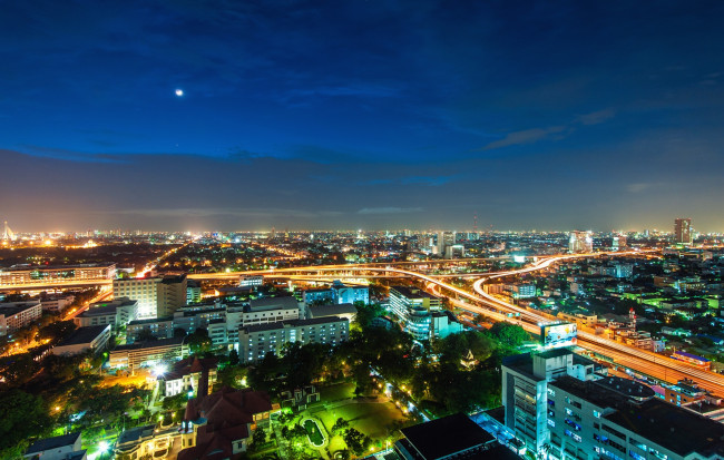 Обои картинки фото города, бангкок, таиланд, огни, ночь, движение