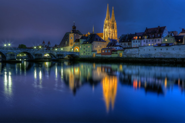 Обои картинки фото города, регенсбург, германия, собор, река, ночь