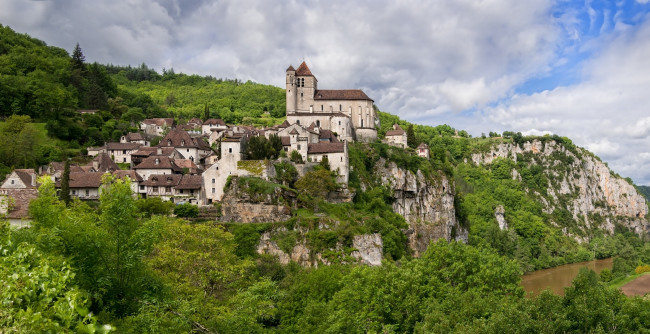 Обои картинки фото saint-cirq-lapopie,  france, города, - пейзажи, здания, церковь, скала, деревня, франция, france