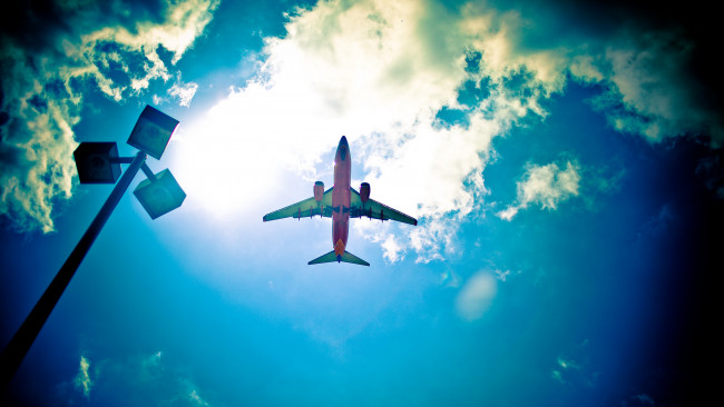 Обои картинки фото авиация, пассажирские самолёты, небо, самолет, вид, снизу, пассажирский