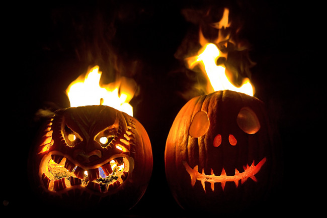 Обои картинки фото праздничные, хэллоуин, огонь, тыква, гримаса