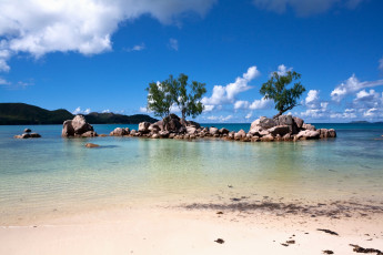 Картинка seychelles природа побережье море горы остров