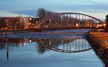 Картинка the monk boulevard bridge города мосты отражение мост набережная река