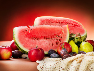 Картинка еда фрукты ягоды витамины лето сливы арбуз ломтик груши яблоки