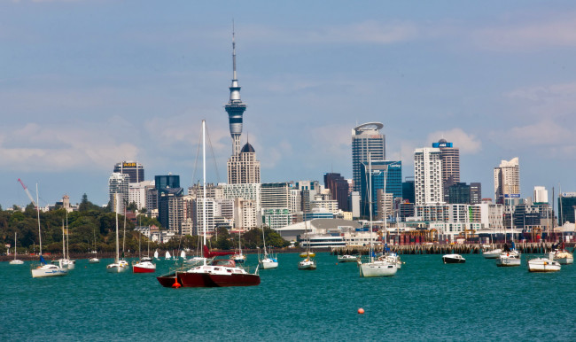 Обои картинки фото новая, зеландия, окленд, города, панорамы, дома, море, суда, яхты