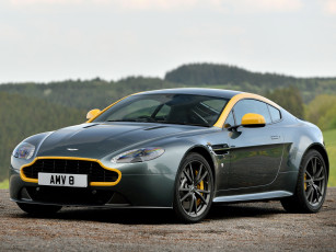 Картинка автомобили aston+martin зеленый 2014г uk-spec n430 vantage v8 aston martin