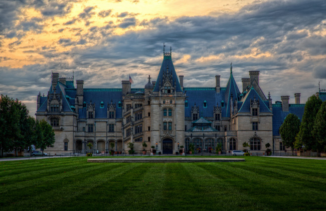 Обои картинки фото biltmore estate - asheville,  north carolina, города, - здания,  дома, жилой, парк, сша, комплекс