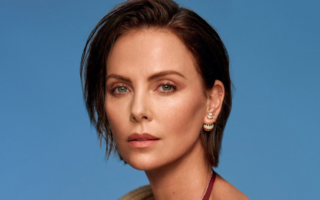 Обои картинки фото девушки, charlize theron, портрет