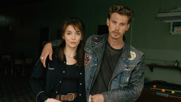 Картинка the+bikeriders+ 2023 кино+фильмы the+bikeriders the bikeriders austin butler jodie comer байкеры драма криминал кадры из фильма