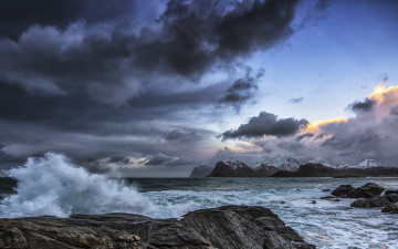 Картинка природа побережье clouds ocean rocks mountains шторм