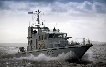 Картинка hms+vigilant корабли катера флот боевой