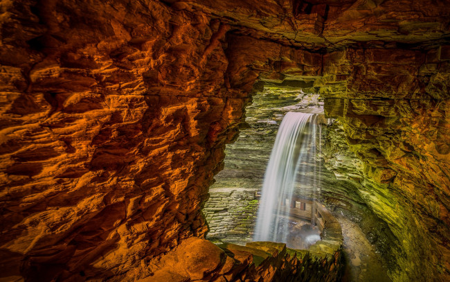 Обои картинки фото природа, водопады, cavern, cascade, watkins, glen, state, park, водопад, пещера, скалы, камни