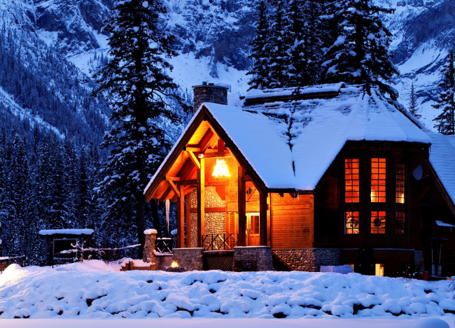 Обои картинки фото города, - здания,  дома, дом, зима, снег, свет, деревья, горы