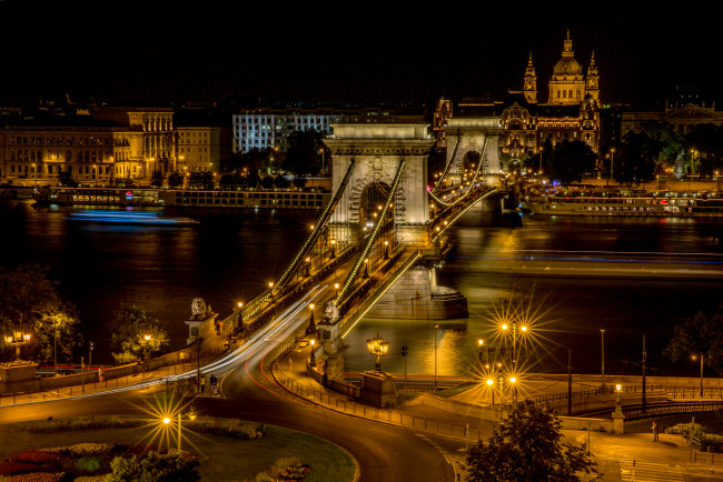 Обои картинки фото chain bridge at budapest, города, будапешт , венгрия, мост, ночь, огни