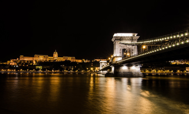 Обои картинки фото города, будапешт , венгрия, ночь, река, огни, мост, здания
