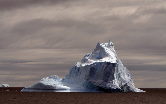 Обои картинки фото айсберг, природа, айсберги и ледники, лёд, океан