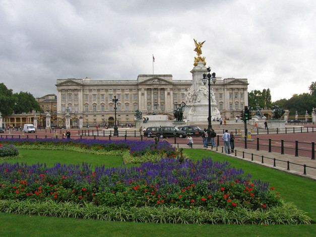 Обои картинки фото buckingham, palace, города, лондон, великобритания