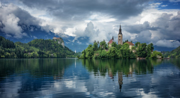 Картинка города блед словения озеро небо церковь
