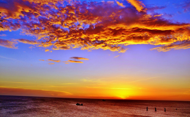 Обои картинки фото природа, восходы, закаты, океан, заря, солнце, облака, горизонт