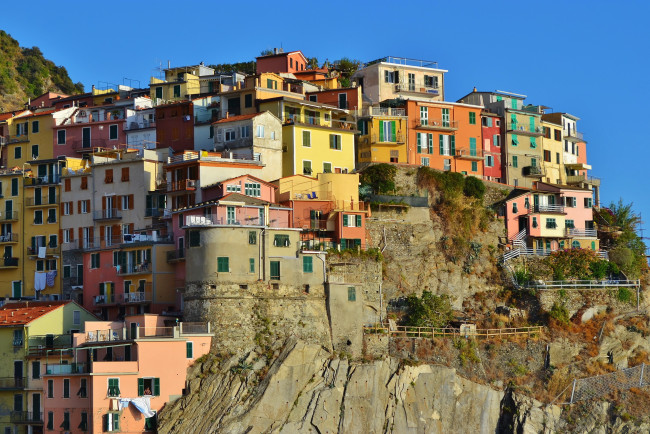 Обои картинки фото manarola, италия, города, амальфийское, лигурийское, побережье, море, дома, горы