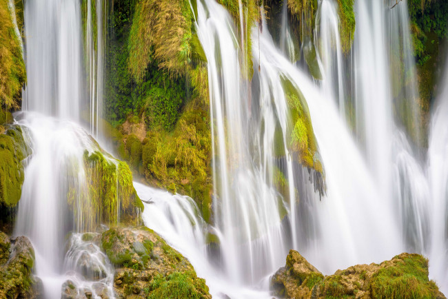Обои картинки фото природа, водопады, потоки, вода, зелень, водопад