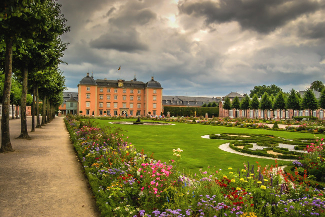 Обои картинки фото дворец, шветцинген, германия, города, дворцы, замки, крепости, парк