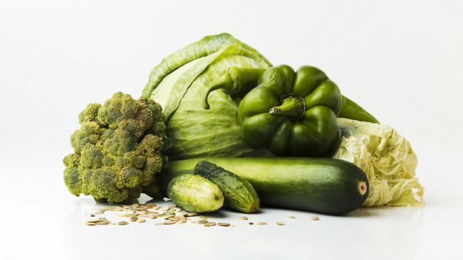 Обои картинки фото еда, овощи, брокколи, перец, капуста, цукини, огурцы