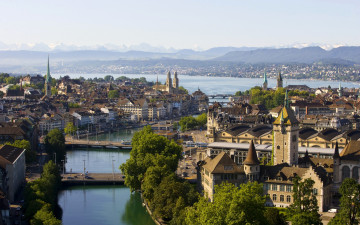 обоя города, цюрих , швейцария, река, пейзаж, горы, дома, zurich, канал, мосты