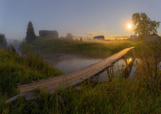 Картинка природа восходы закаты vaschenkov pavel речушка травы мостик свет деревня луна ночь пейзаж