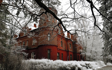 Картинка города здания дома деревья зима снег