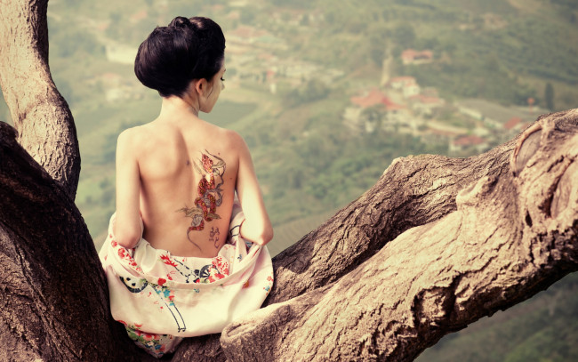 Обои картинки фото девушки, -unsort , азиатки, гейша, спина, тату, профиль, дерево