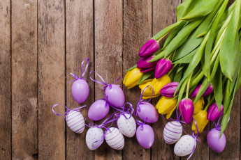 Картинка праздничные пасха яйца тюльпаны доски цветы