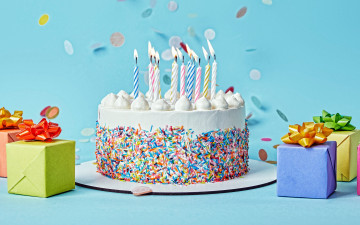 Картинка праздничные день+рождения подарки свечи торт