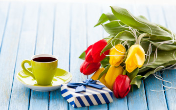Картинка еда кофе +кофейные+зёрна тюльпаны подарок
