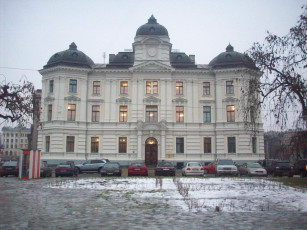 Картинка рига здание окружного суда города латвия