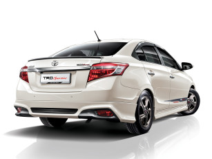 Картинка автомобили toyota светлый 2013г sportivo vios trd